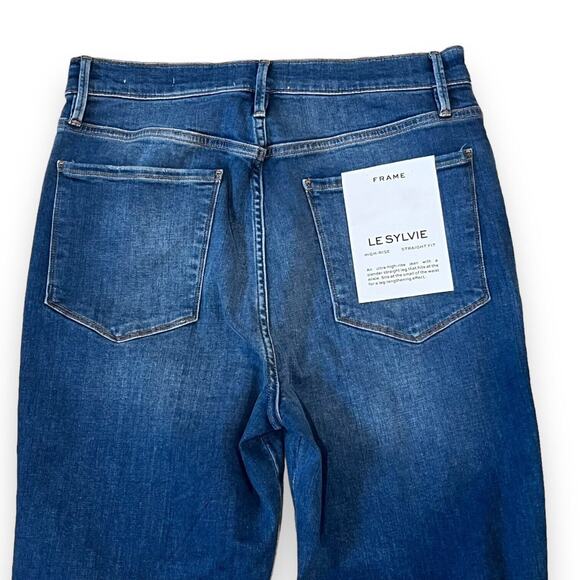 NWT FRAME Jeans Le Sylvie High Rise Slender Straight 31 Distressed Swoon Wash - Picture 12 of 13